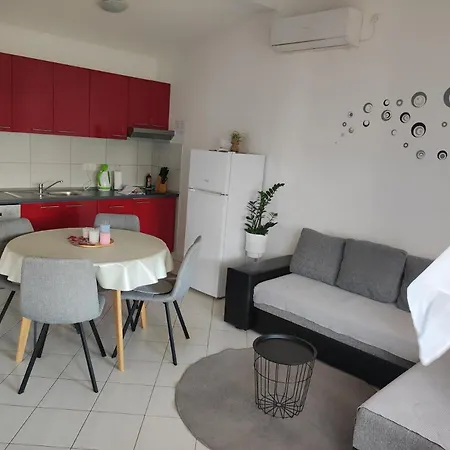公寓 Apartman Ivankovic *